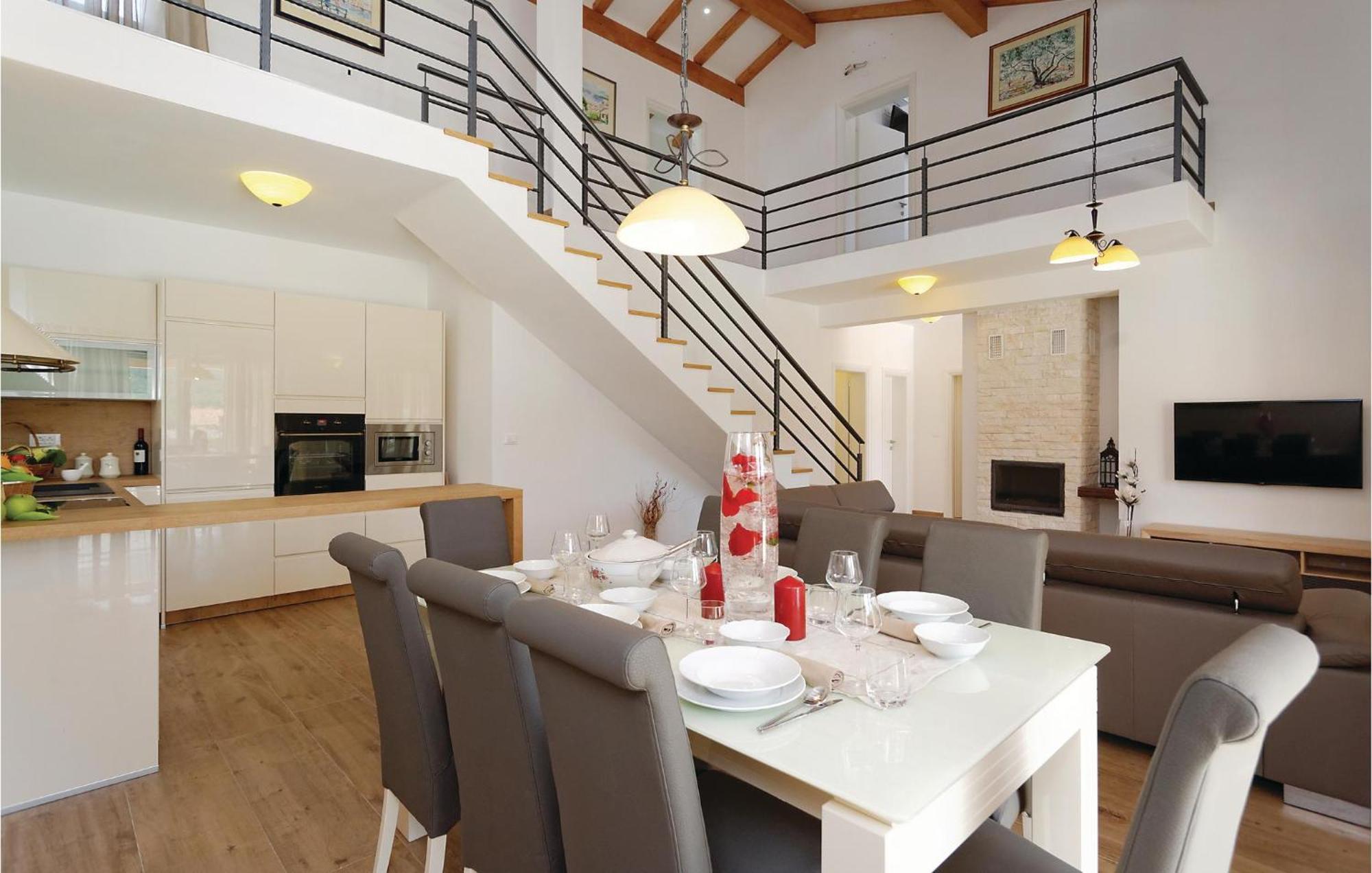 Lovely Home In Sibenik With Wifi Экстерьер фото